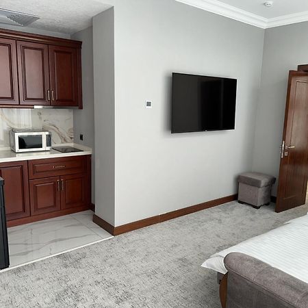 Mir Luxe Plaza Hotel Ташкент Екстериор снимка