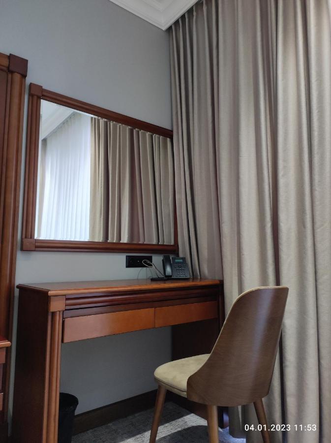 Mir Luxe Plaza Hotel Ташкент Екстериор снимка