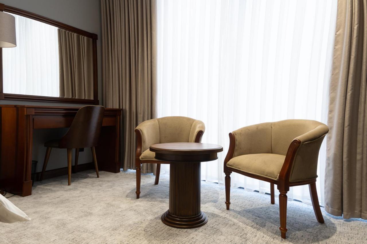 Mir Luxe Plaza Hotel Ташкент Екстериор снимка