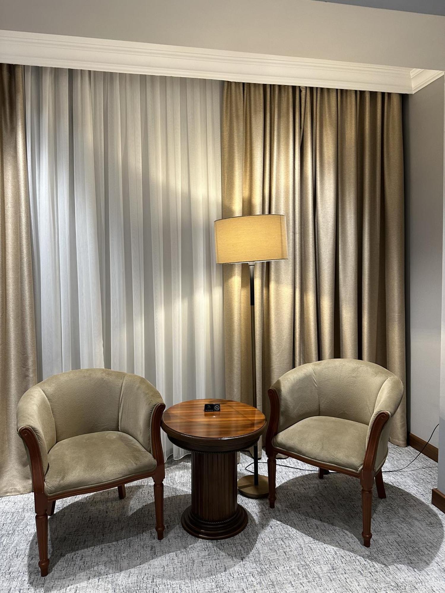 Mir Luxe Plaza Hotel Ташкент Екстериор снимка