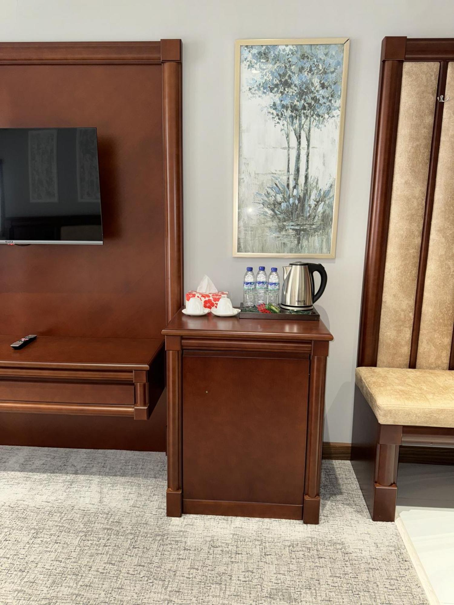 Mir Luxe Plaza Hotel Ташкент Екстериор снимка